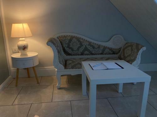 Hostal Lir Lodge