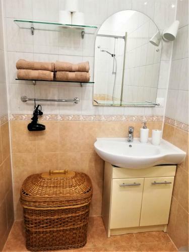 Beach And Park Apartment