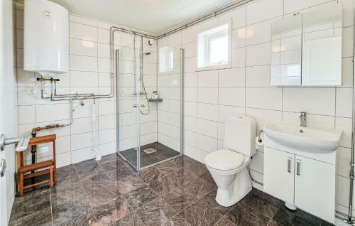Beautiful Home In �sensbruk With 2 Bedrooms