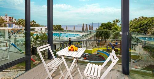 Charm Beach Hotel