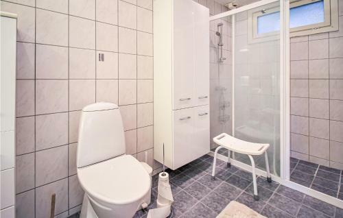 Awesome Home In B�stad With Wifi And 2 Bedrooms