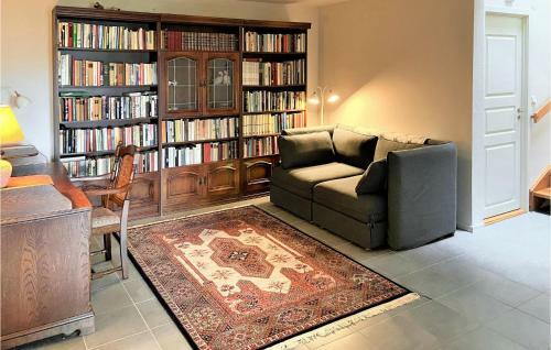 Awesome Home In B�stad With Wifi And 2 Bedrooms