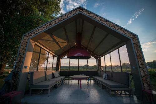 Sindi's Tiny House By Kolpa River
