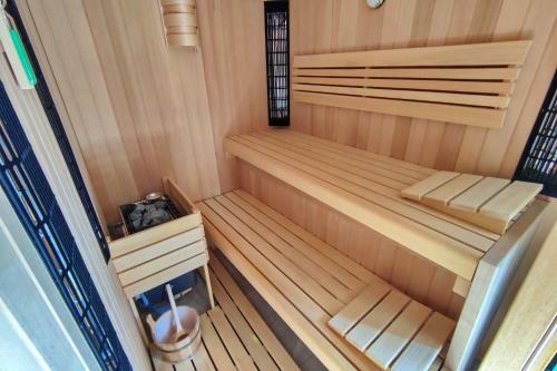 Sindi's Tiny House By Kolpa River