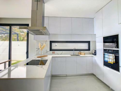 Villa Noah - Private Sunset Hideaway By Mhm