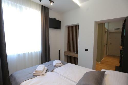 Bonanza Apartments