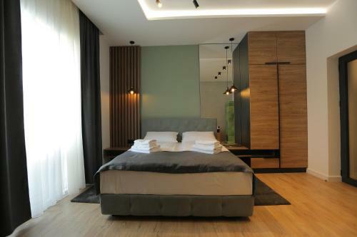 Bonanza Apartments