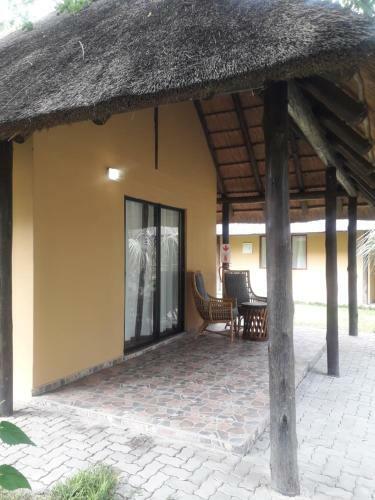 Mochaba Crossing Lodge