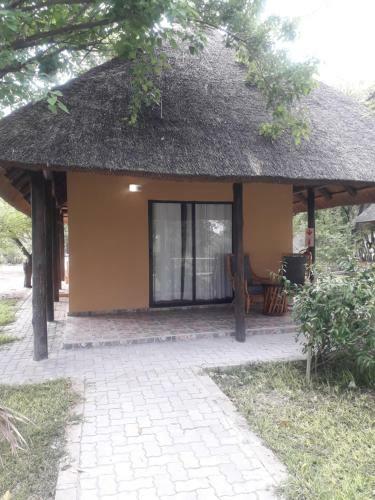Mochaba Crossing Lodge