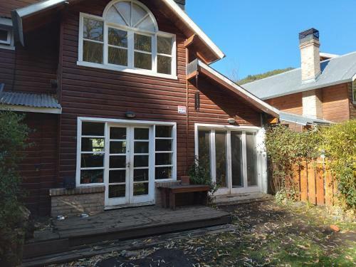 Apartamento Caba�a Con Arroyo