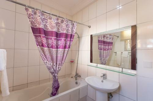 Royal Elmount Hotel