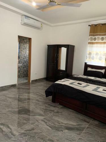 Stevens Royal Sakumono Apartment