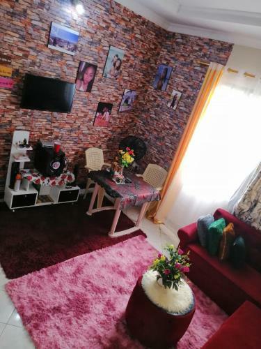Ruby's Town Home