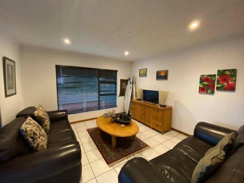 3-bdr Home Across Street From Beach, Supertubes