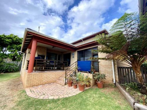 3-bdr Home Across Street From Beach, Supertubes