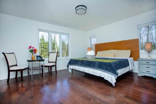 Luxury Mountain Lodge, 3-bed 3-bath, A Min To Lake