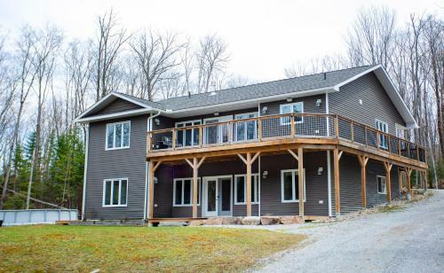 Luxury Mountain Lodge, 3-bed 3-bath, A Min To Lake