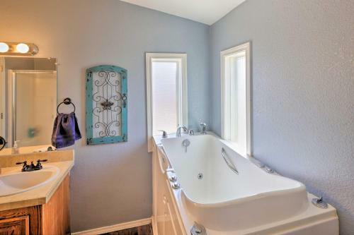 Quaint Parker Home About 7 Mi To Buckskin Mtn!
