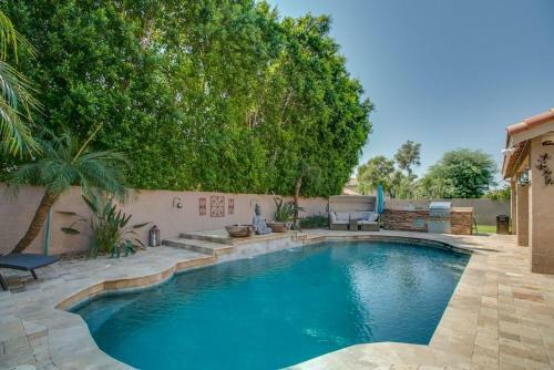 Luxe Scottsdale Home Wpool, Spa, & Tesla Charger