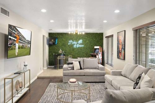 Entertainers Dream 4 Bdrm Htd Pool Games