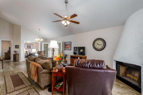 Villa Cypress Home