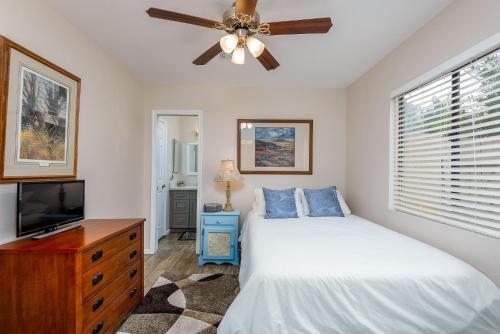 Villa Cypress Home