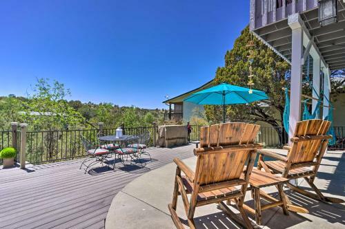 Vibrant Prescott Home Deck, Grill, Near Dtwn