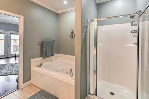 Apartamento Remarkable Hot Springs Condo With Lake Views!