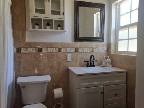 Villa Remodeled 3br Cozy House / Convenience Location