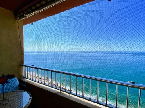Precioso Apartamento En Primera L�nea de Playa