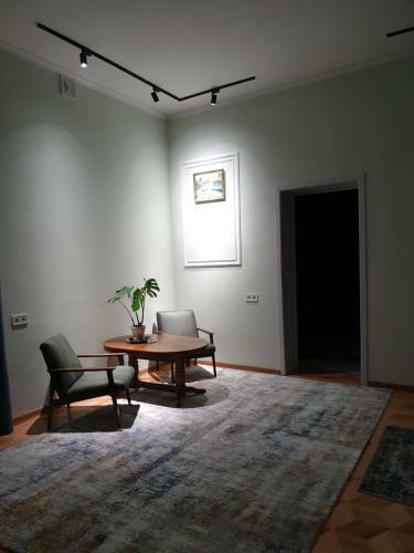 Apartment 1901 With Indoor Fireplace