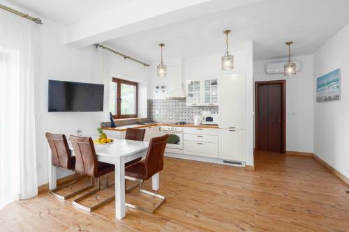 Villa Sunset Apartments