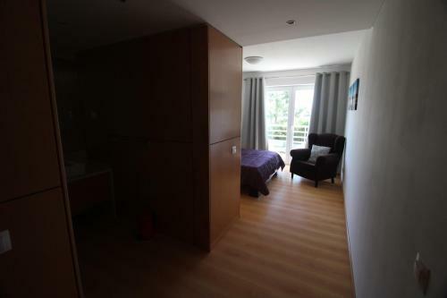 Cabanas Gardens - Stunning 1 Bedroom Apartment - Communal Pool