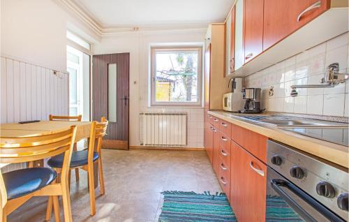 Amazing Apartment In Lucija With 2 Bedrooms