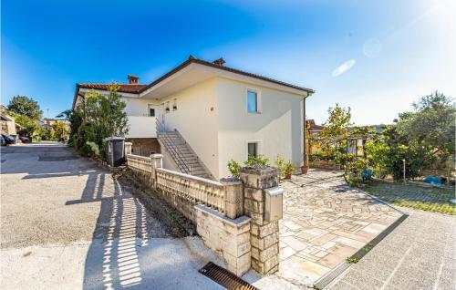 Amazing Apartment In Lucija With 2 Bedrooms