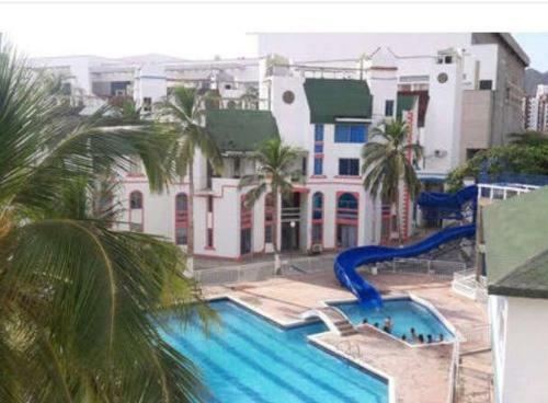Apartamento En Condominio A 2 Cuadras Del Mar