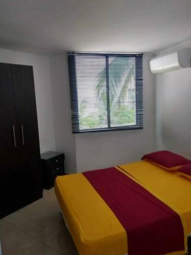 Apartamento En Condominio A 2 Cuadras Del Mar