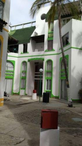 Apartamento En Condominio A 2 Cuadras Del Mar