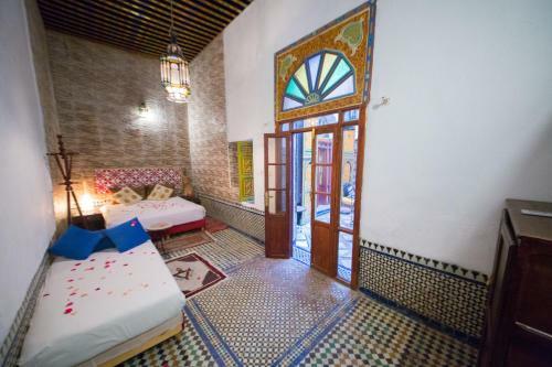 Riad Bouaanania