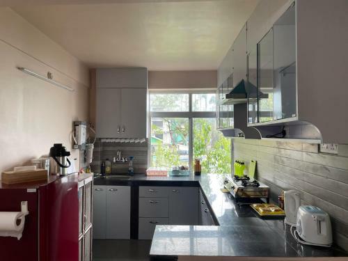 Primrose Apartment
