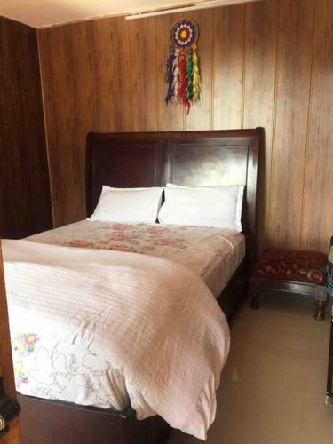 Sadhana Forest Villa (Nestled In The Hills)