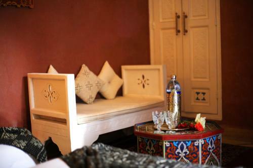 Riad Astra Damus Hotel