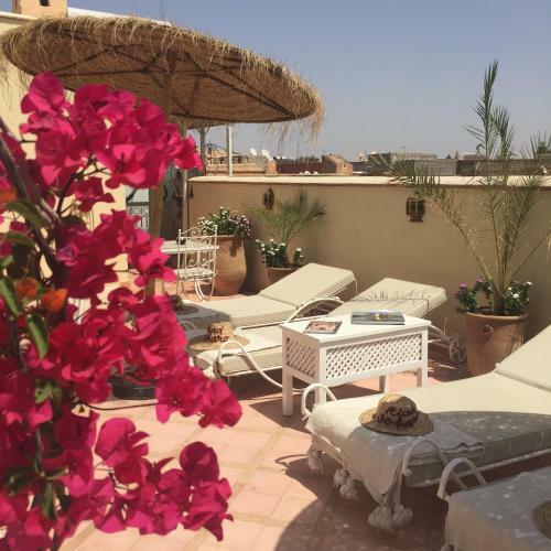 Riad Astra Damus Hotel