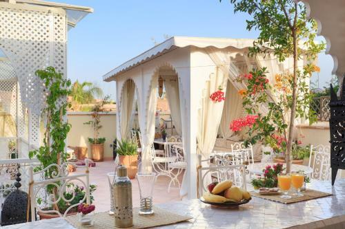 Riad Astra Damus Hotel