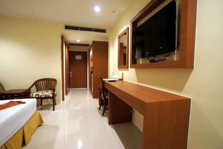 Hotel Khaolak Sunset Resort