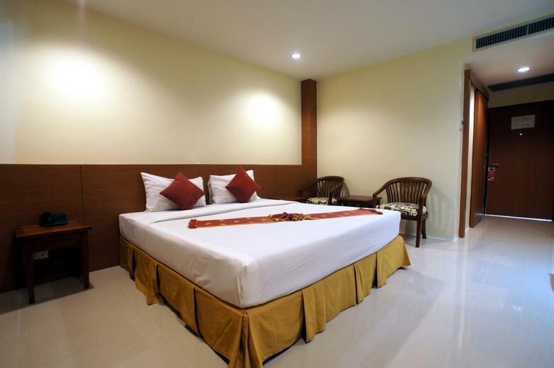 Hotel Khaolak Sunset Resort