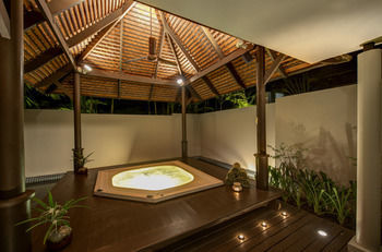 Hotel Layana Resort & Spa