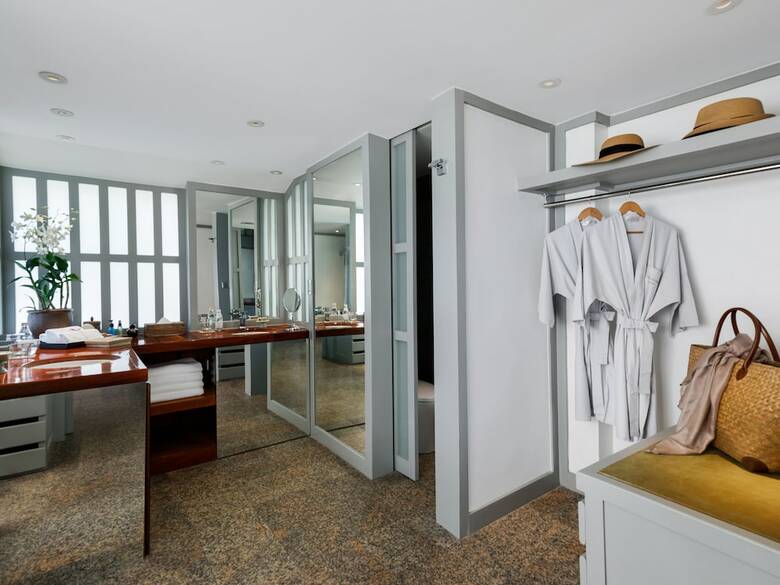 Hotel The Surin Phuket