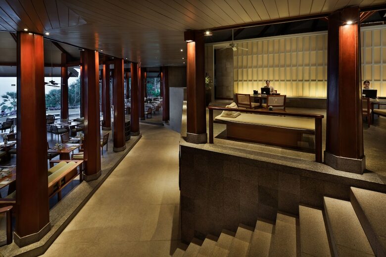 Hotel The Surin Phuket
