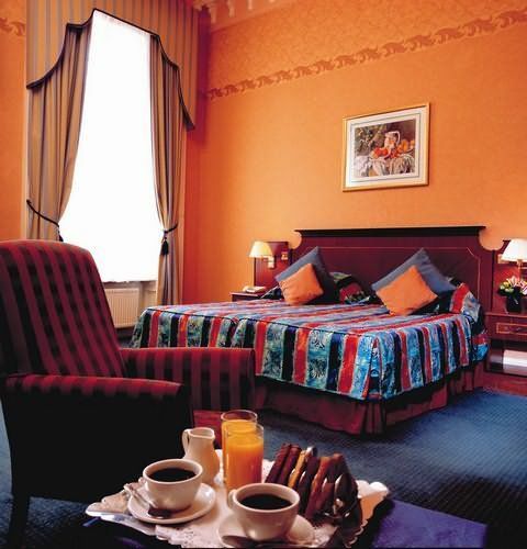 The Queen's Gate Hotel